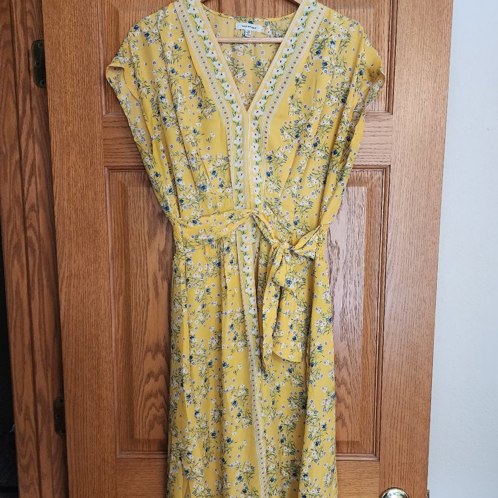 Max Studio tie-front dress